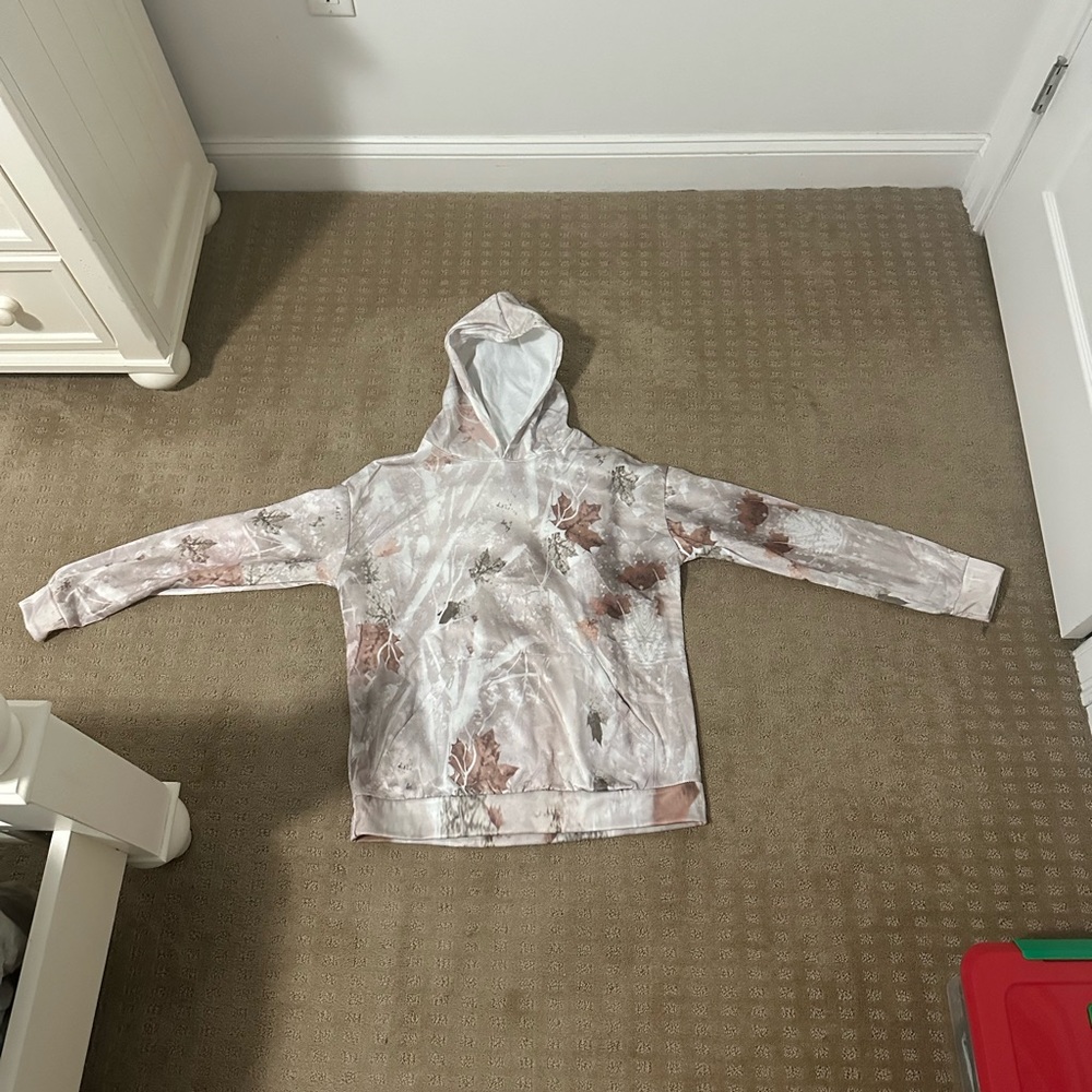 Camo sweatshirt
